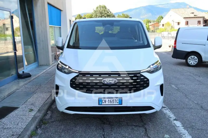 2024 Ford Tourneo
