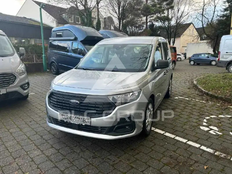 2024 Ford Tourneo