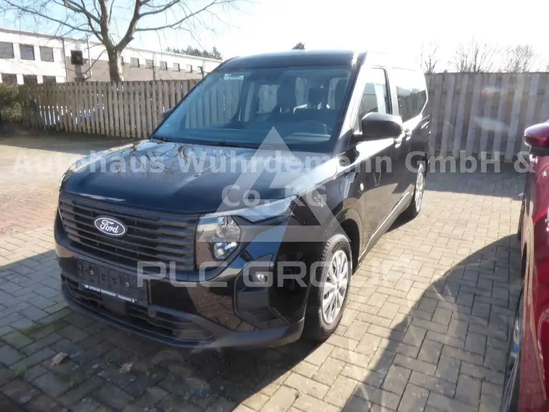 2024 Ford Tourneo