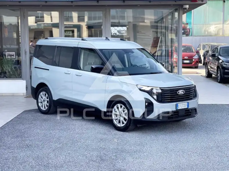 2024 Ford Tourneo
