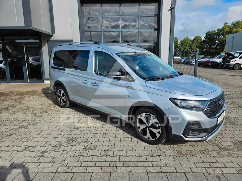 2024 Ford Tourneo