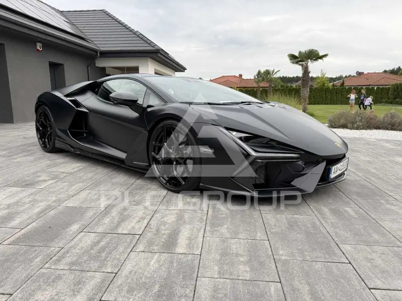 2024 Lamborghini Revuelto