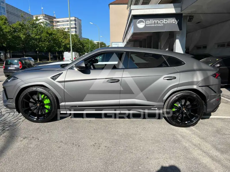 2024 Lamborghini Urus
