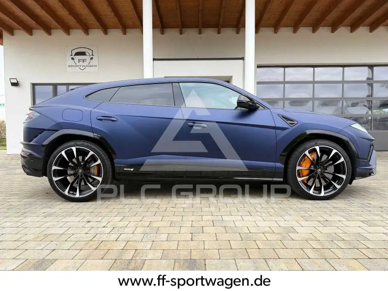2024 Lamborghini Urus