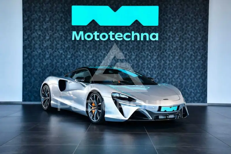2024 McLaren ARTURA