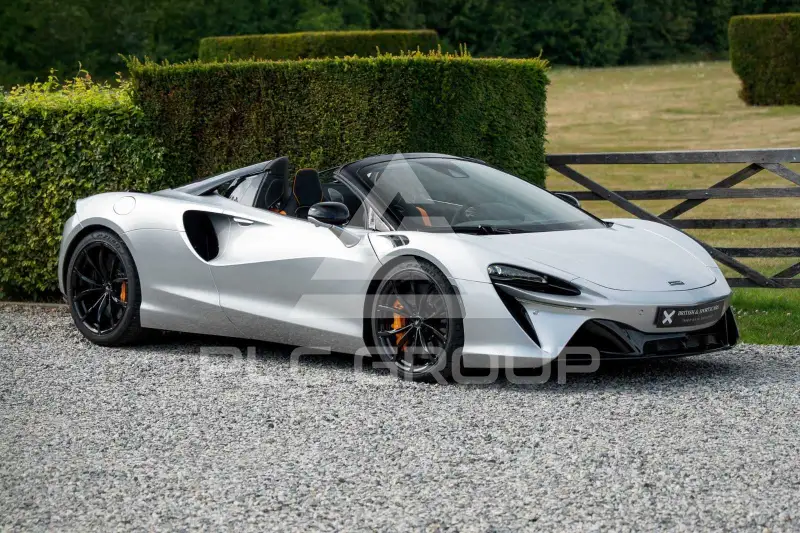 2024 McLaren ARTURA