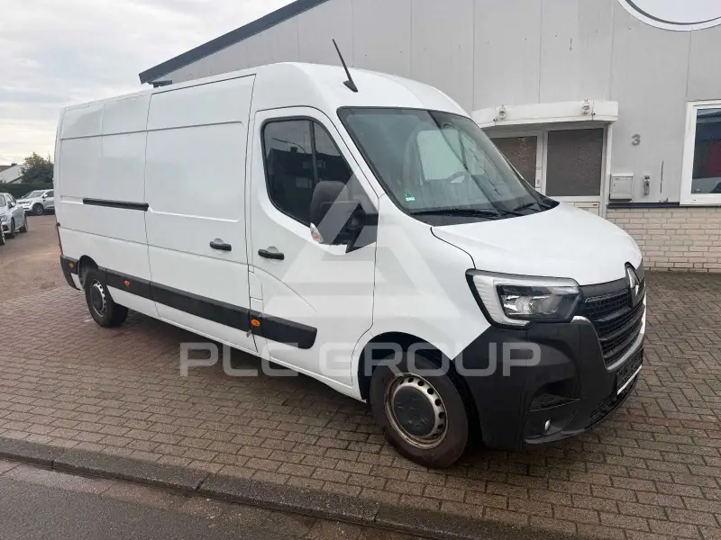 2024 Renault Master