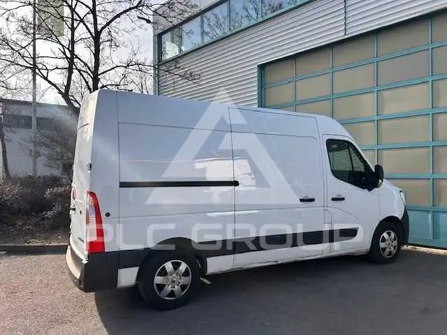 2024 Renault Master