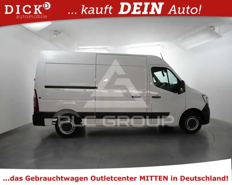 2024 Renault Master