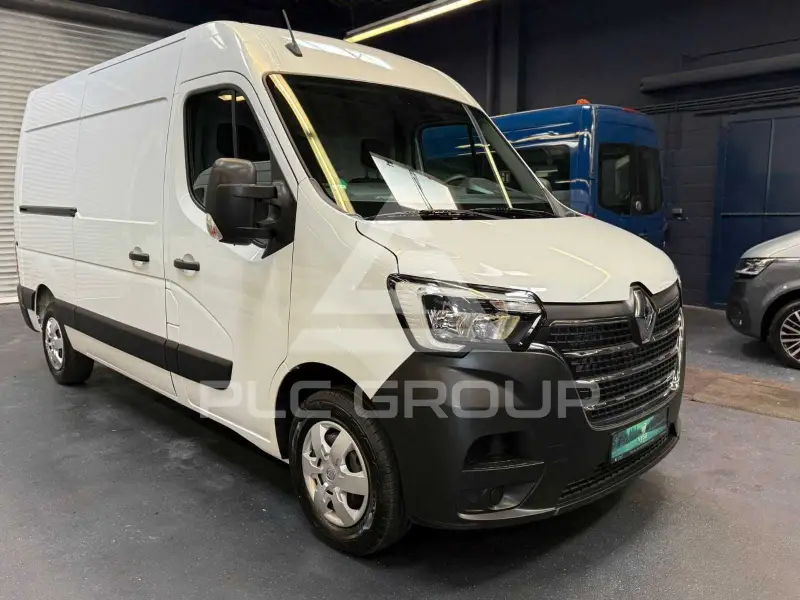2024 Renault Master