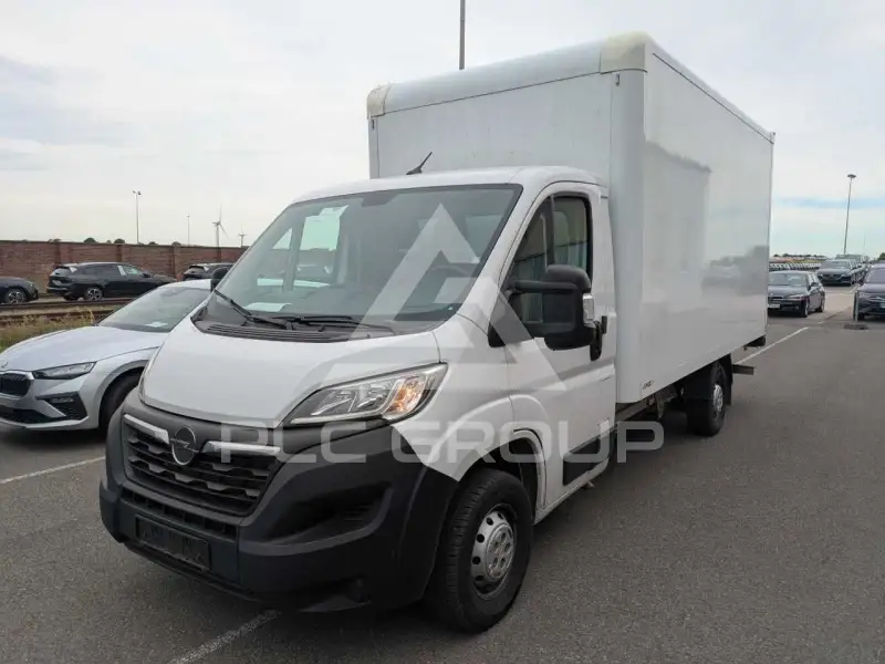 2024 Opel Movano