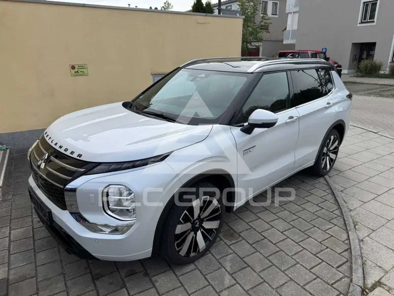 2025 Mitsubishi OUTLANDER