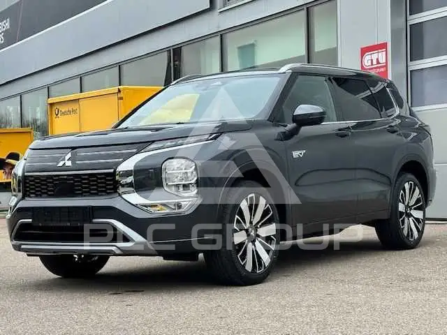 2025 Mitsubishi OUTLANDER