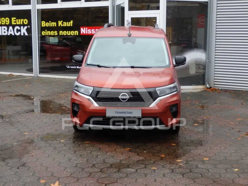 2025 Nissan TOWNSTAR