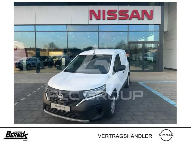 2025 Nissan TOWNSTAR
