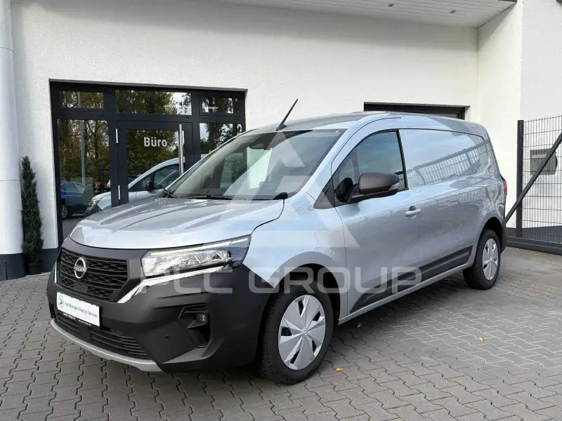 2025 Nissan TOWNSTAR