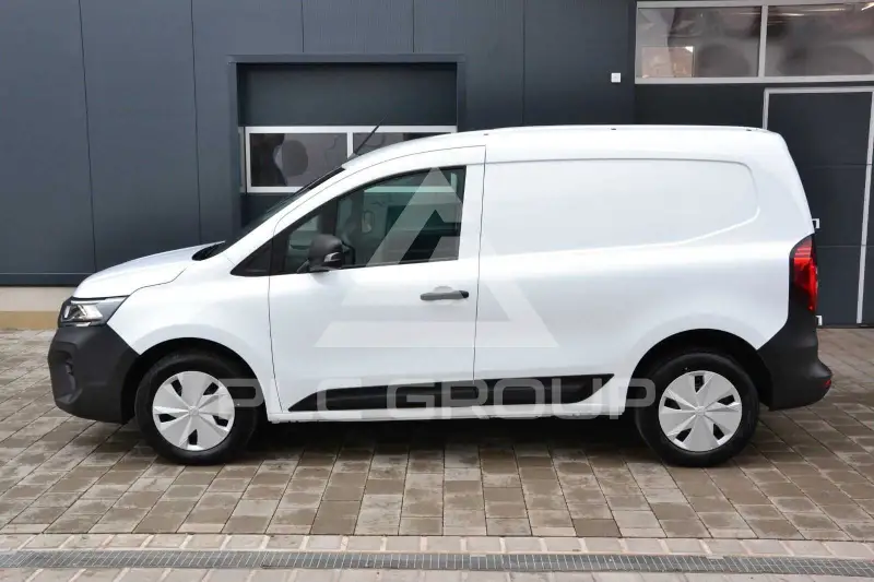 2025 Nissan TOWNSTAR
