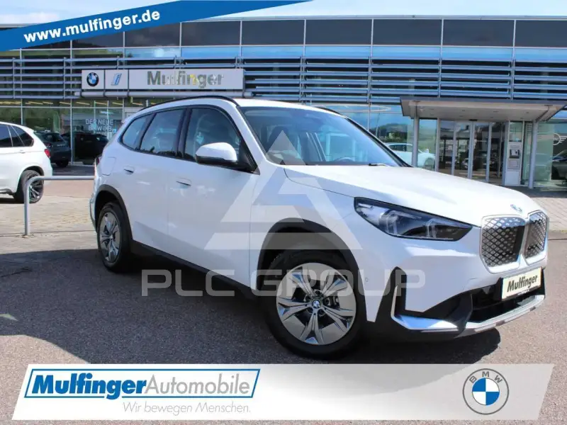 2025 BMW iX