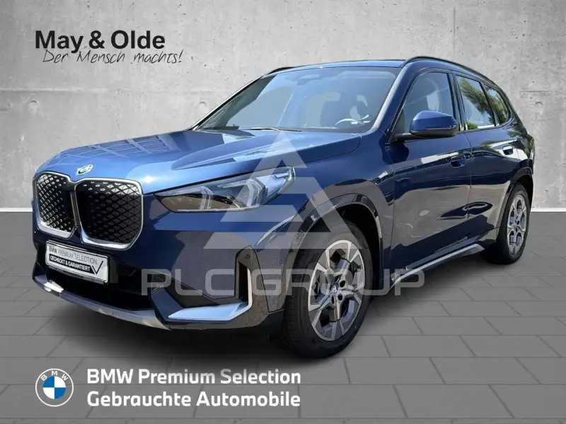 2025 BMW iX
