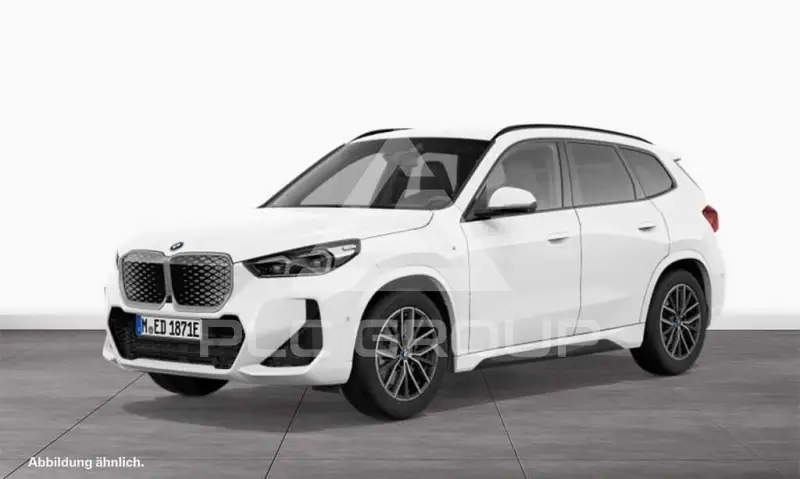 2025 BMW iX