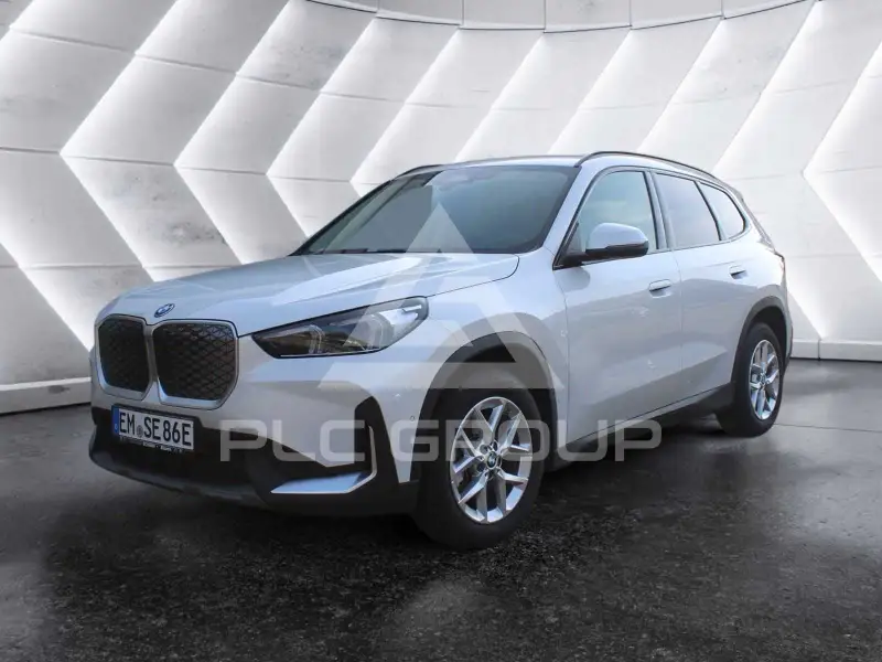 2025 BMW iX