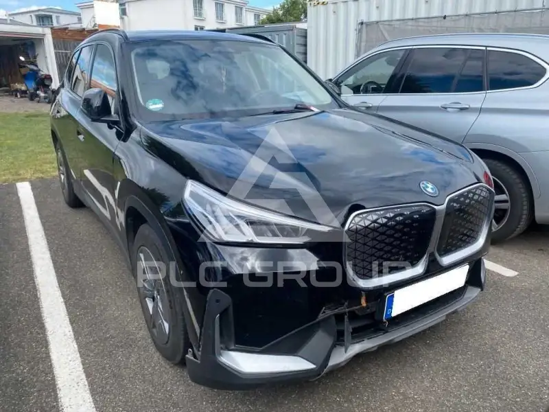 2025 BMW iX