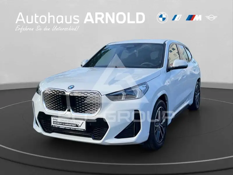 2025 BMW iX