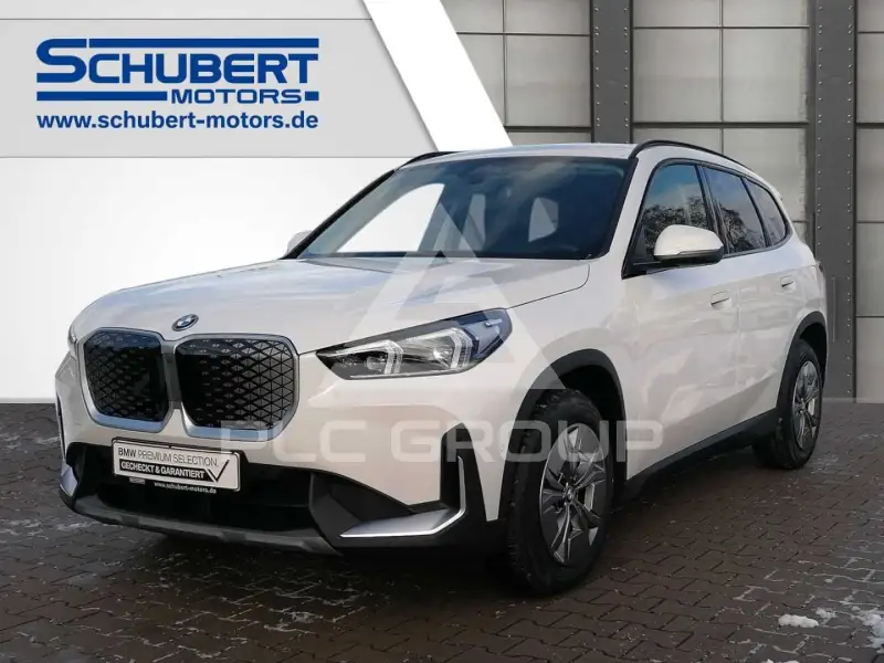 2025 BMW iX
