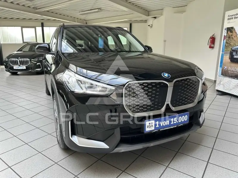 2025 BMW iX