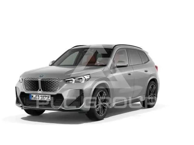 2025 BMW iX
