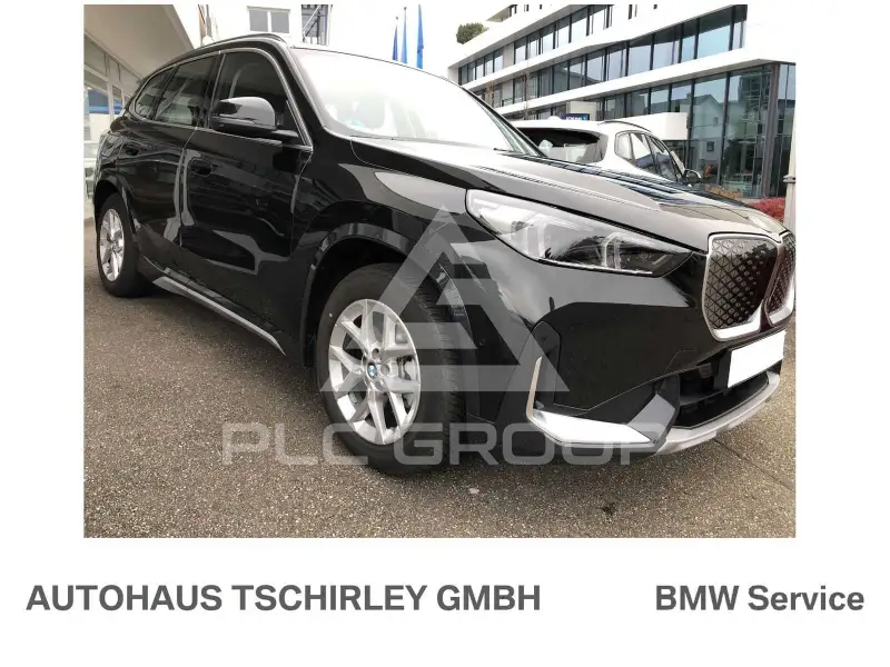 2025 BMW iX