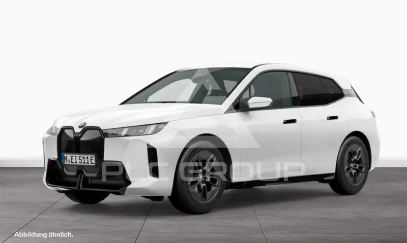 2025 BMW iX