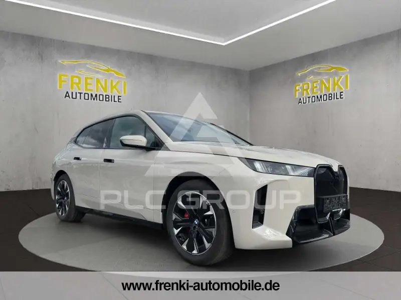 2025 BMW iX
