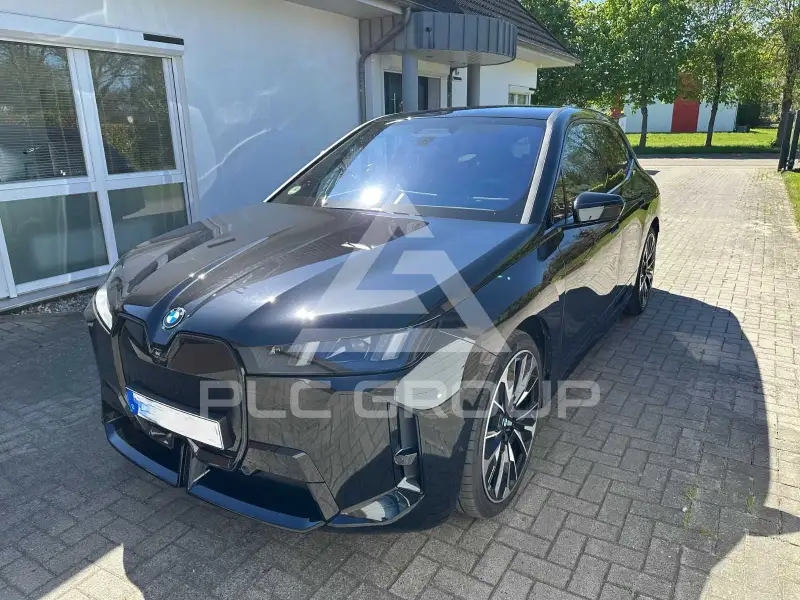 2025 BMW iX