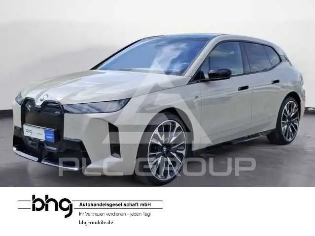 2025 BMW iX