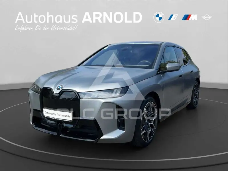 2025 BMW iX