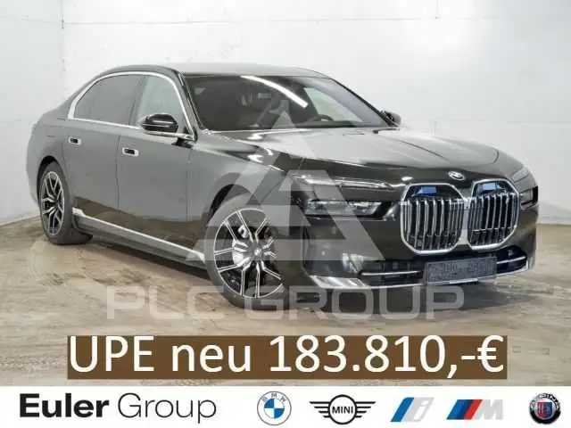 2025 BMW I7