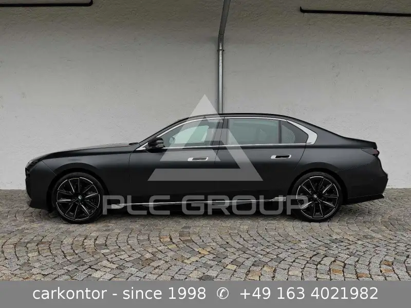 2025 BMW I7