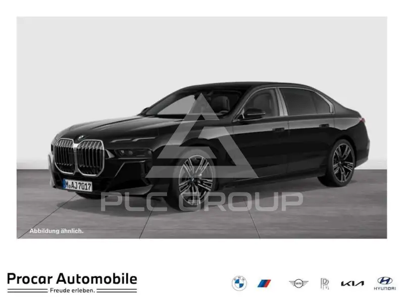 2025 BMW 740