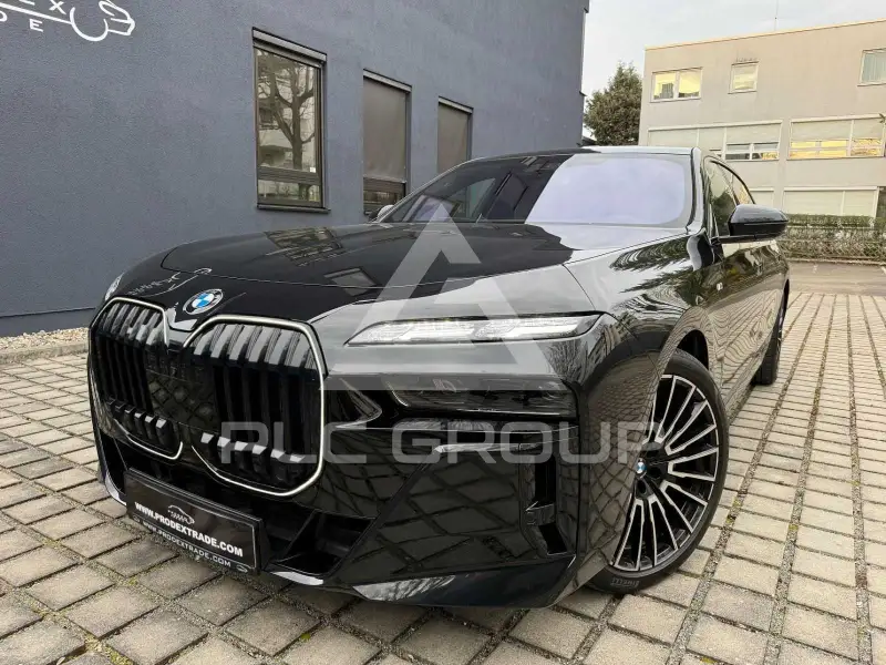 2025 BMW 740