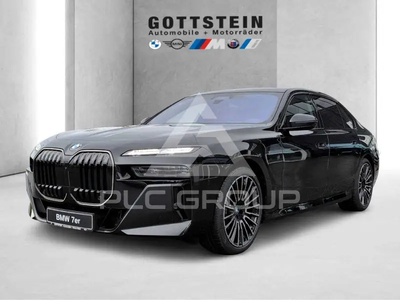 2025 BMW 740