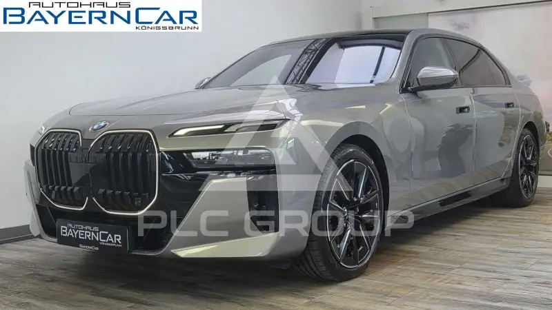 2025 BMW 740