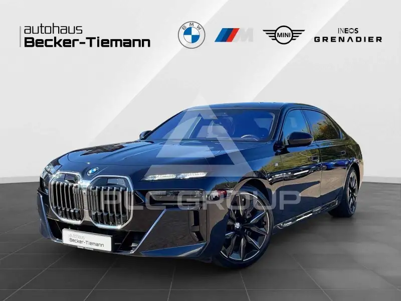 2025 BMW 740