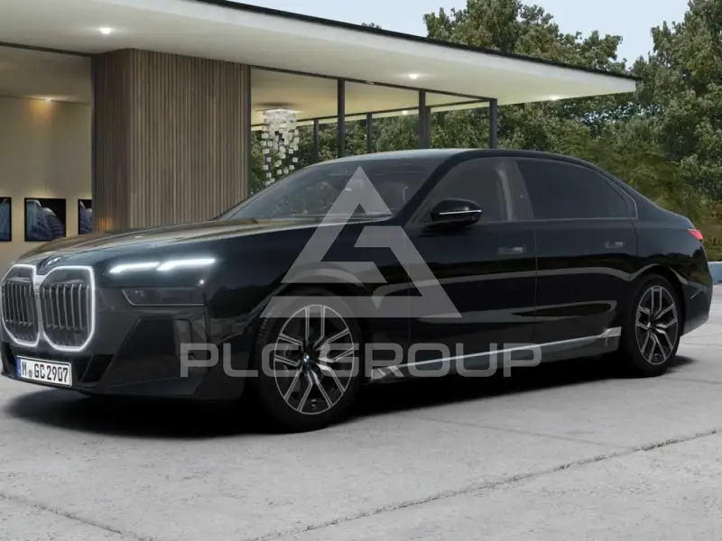 2025 BMW 740