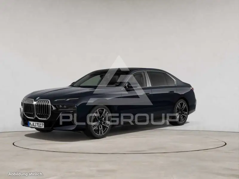 2025 BMW 740