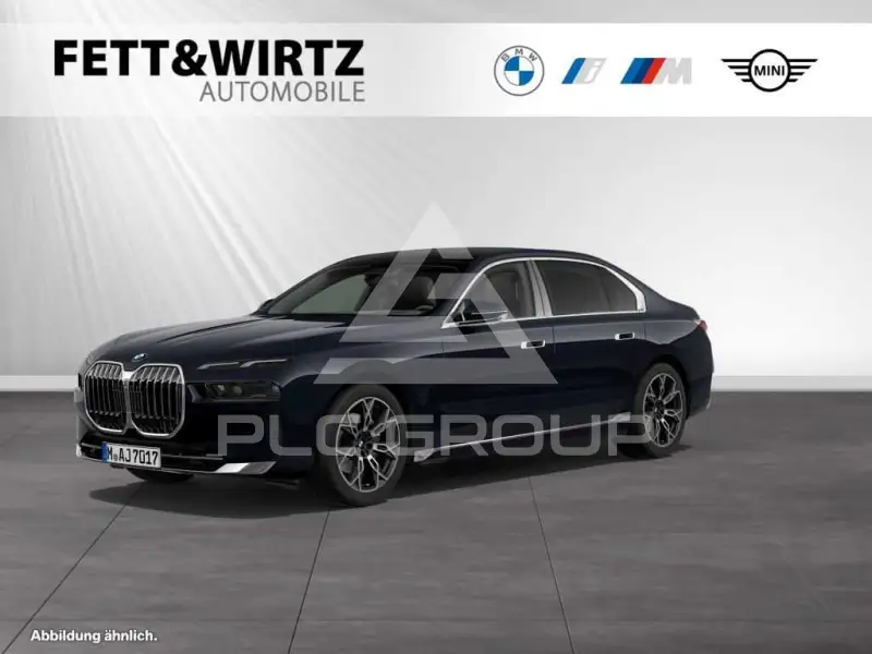 2025 BMW 740