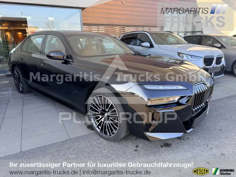 2025 BMW 740