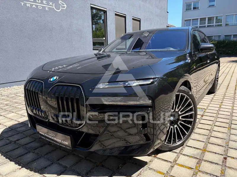 2025 BMW 740