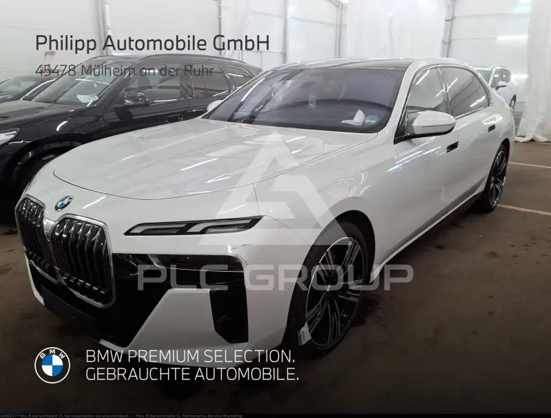 2025 BMW 740