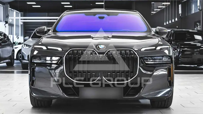 2025 BMW 740